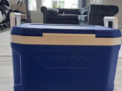 Igloo cooler