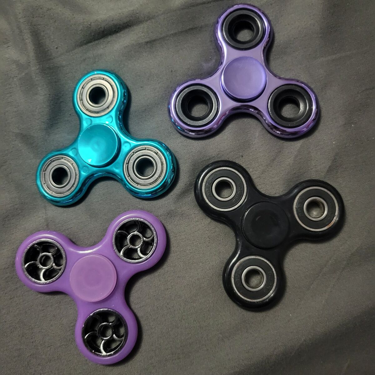 fidget spinners