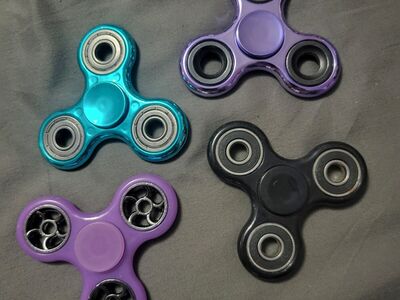 fidget spinners