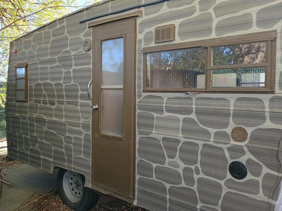 Bumper Pull Trailer (1969 RTRAV 176)