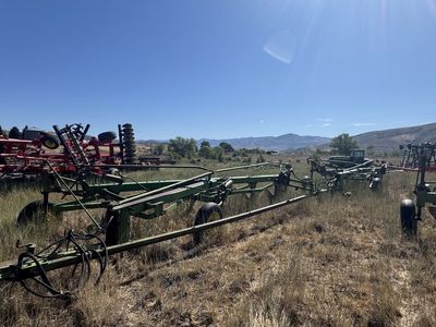 John Deere mull board plow