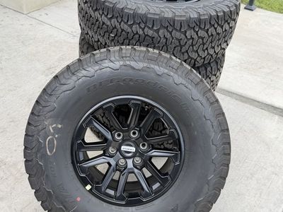 Brand new Ford F150 Raptor Rims and Tires 315/70R17 Bfgoodrich Ko2