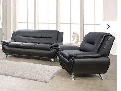 2 Piece Black Living Room Set in Faux Leather