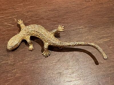 Like New Vintage Gold Tone Lizard Pin Or Brooch