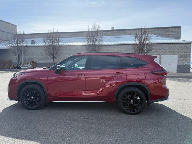 2026 Toyota Highlander XSE