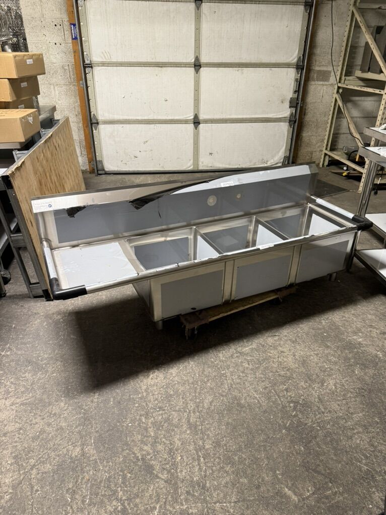 New 3 Compartment Sink With Left Drain Board 75'' and 4 legs NSF Approved