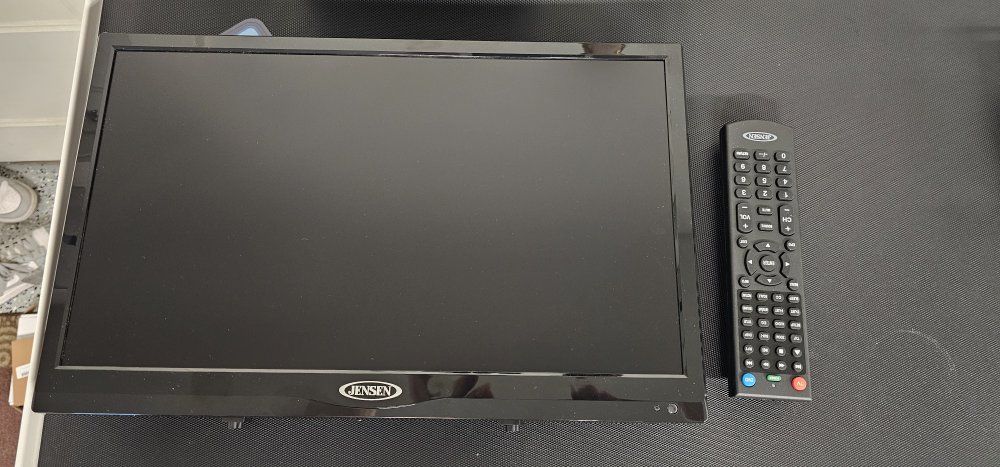 12v Jensen 19" TV