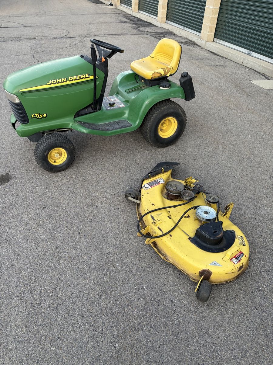 John Deere lt155 riding mower 38 inch deck