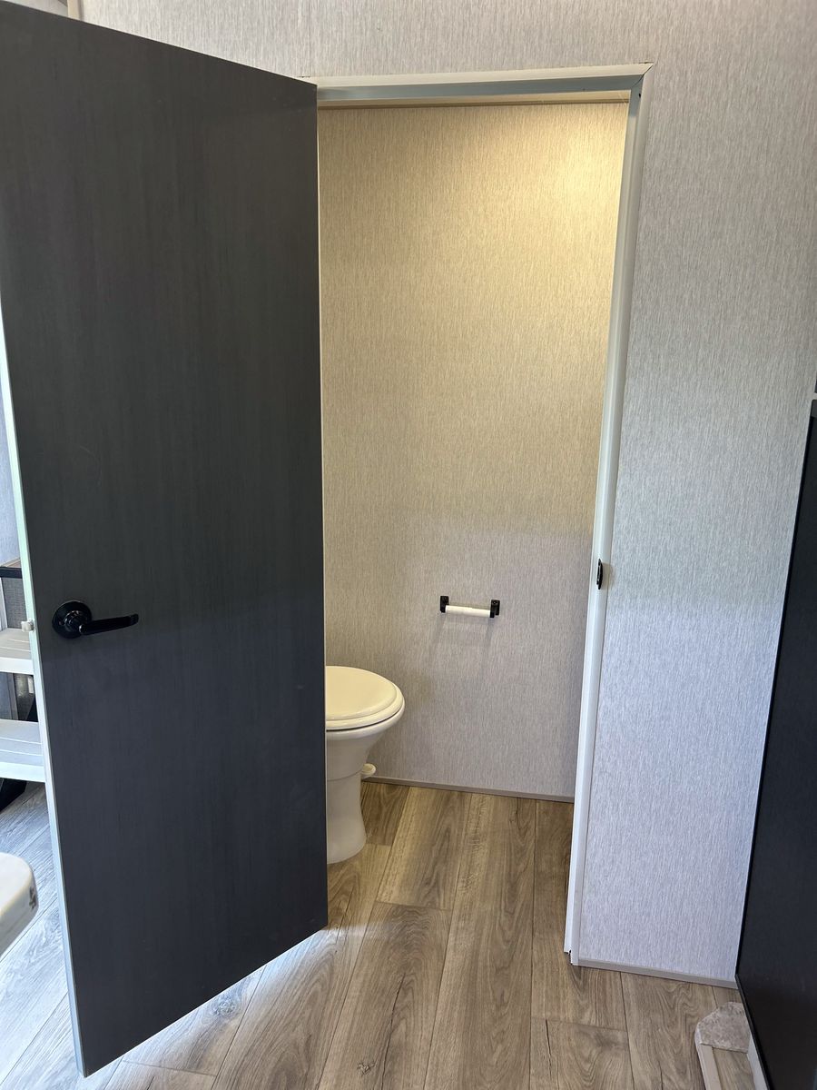Main image 13