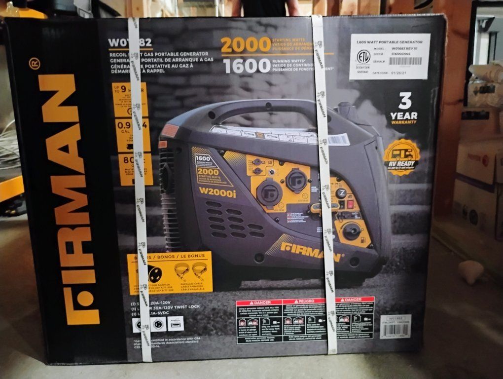 **NEW Firman W01682 2000W/1600W Inverter Generator