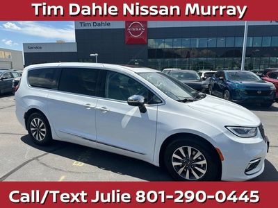 2023 Chrysler Pacifica Plug-In Hybrid Limited