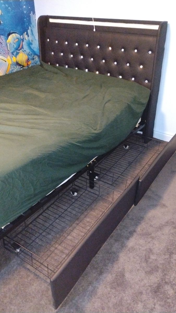 Bed frame and mattress