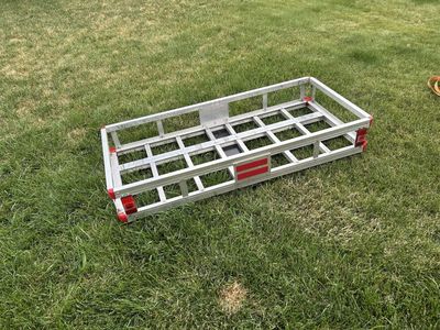 Cargo car rack carrier