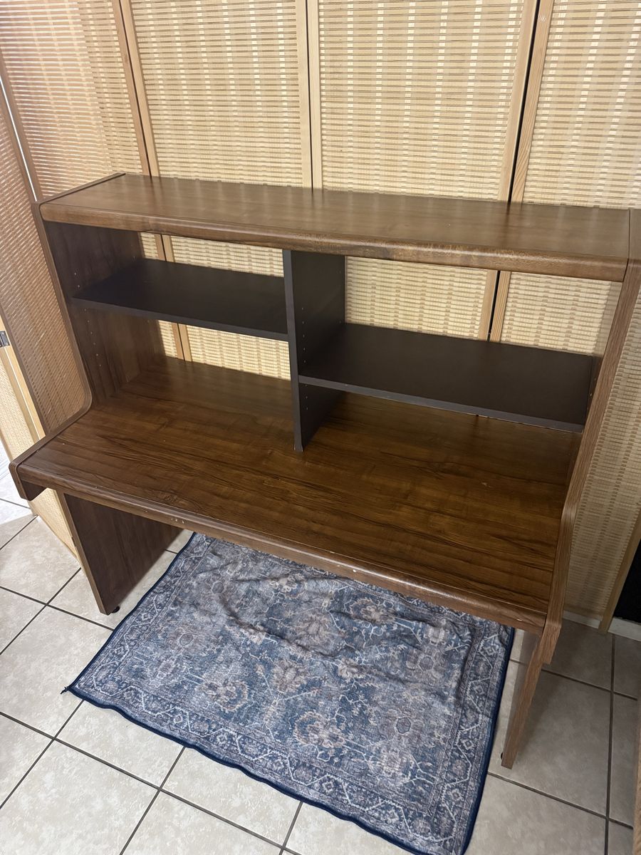 Wooden Computer Desk with Built-in Hutch and Shelving