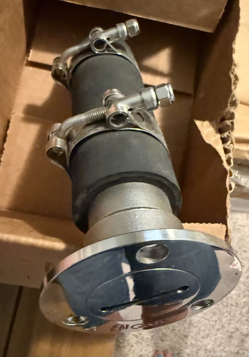 Main image 3