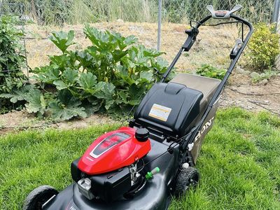 Honda HRN216 Lawn Mower