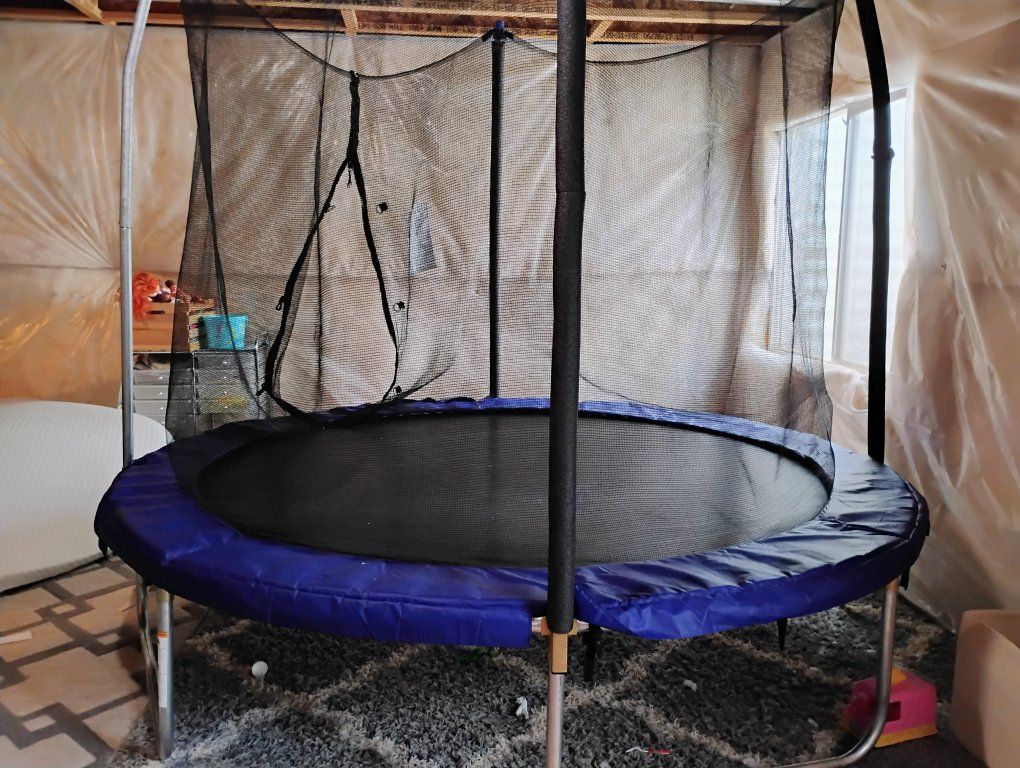 Trampoline 8'x8'