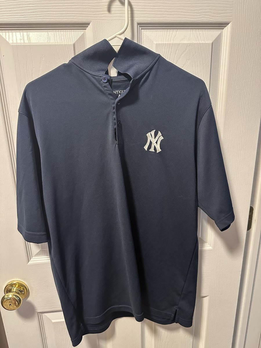 Men's New York Yankees Antigua Navy polo