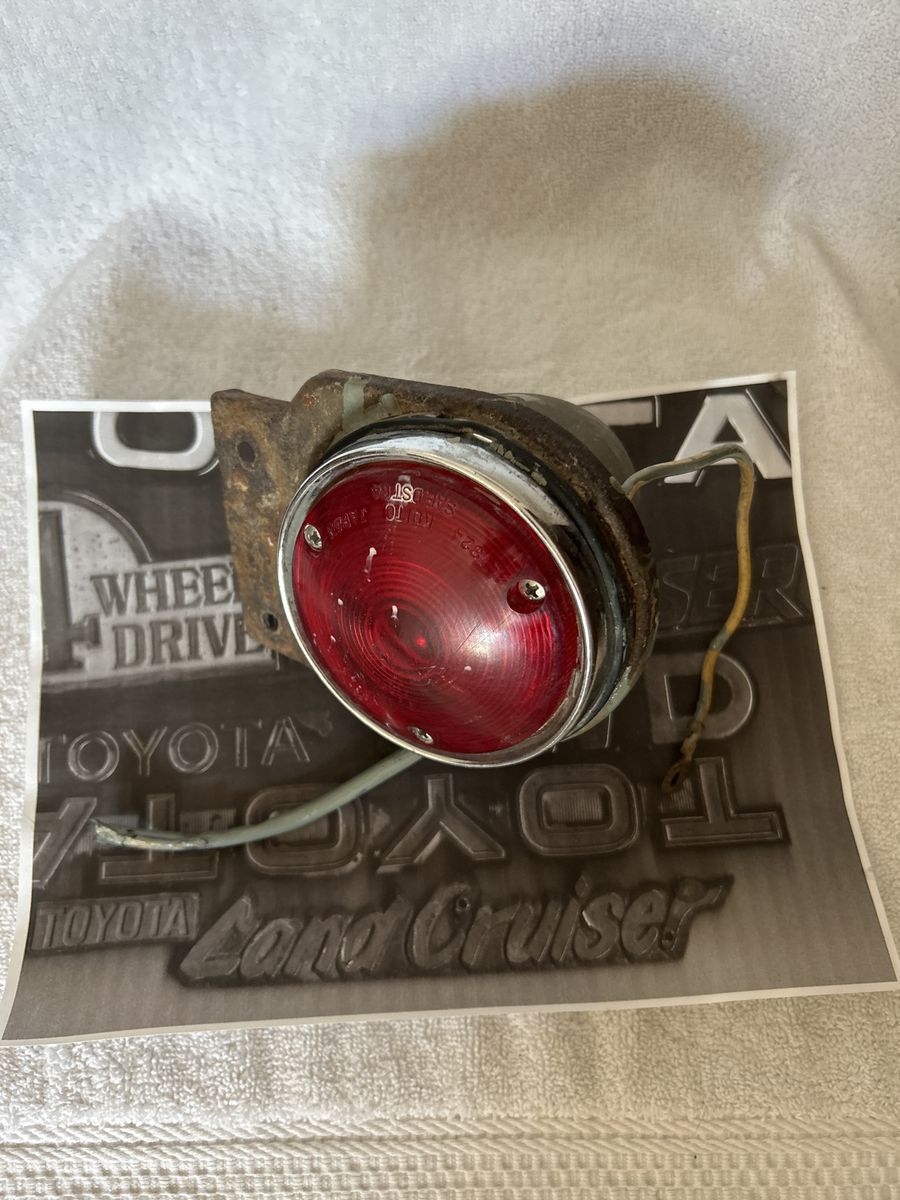 Toyota fj40 1964-68 rear tail light assembly L/H