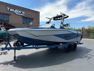 2026 Axis T235 Boats