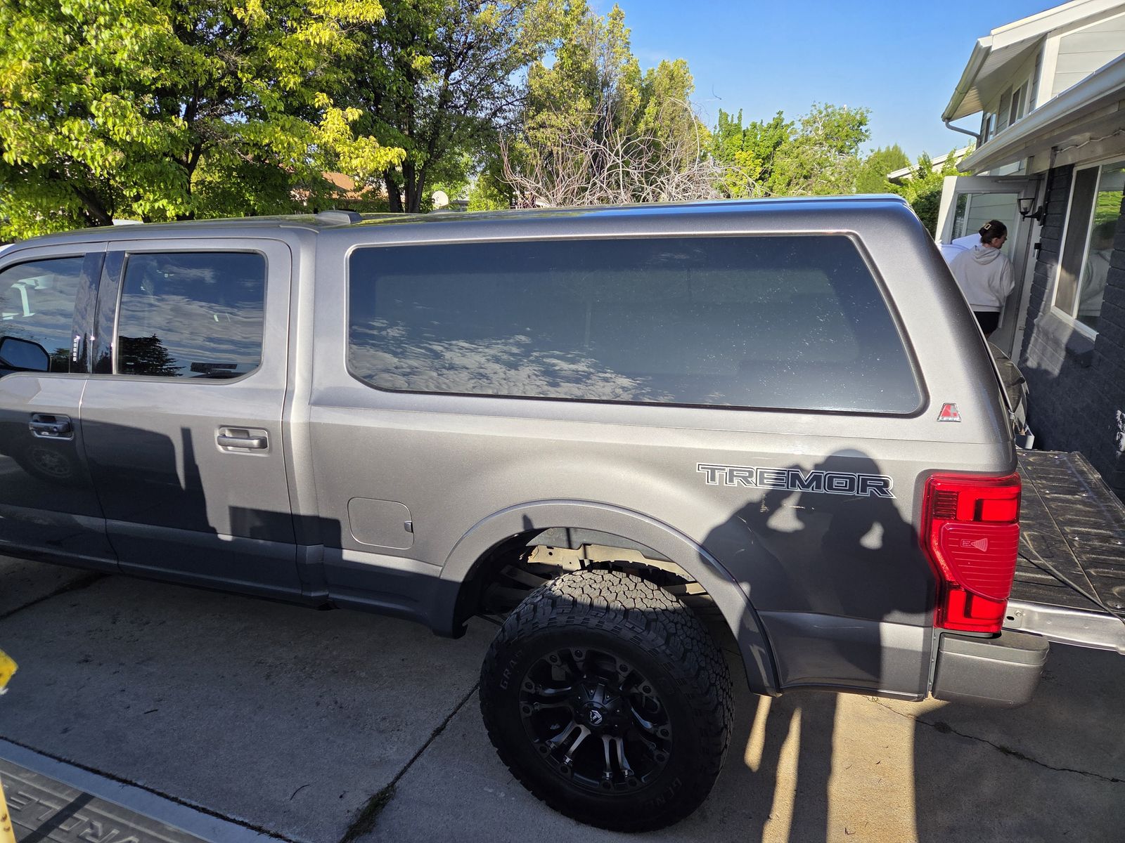 Ford SuperDuty 6'9 2017-2022 LEER Camper Shell  Canopy, Truck Cap