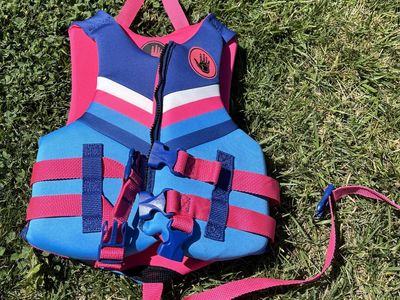 Girls BodyGlove Life Jacket