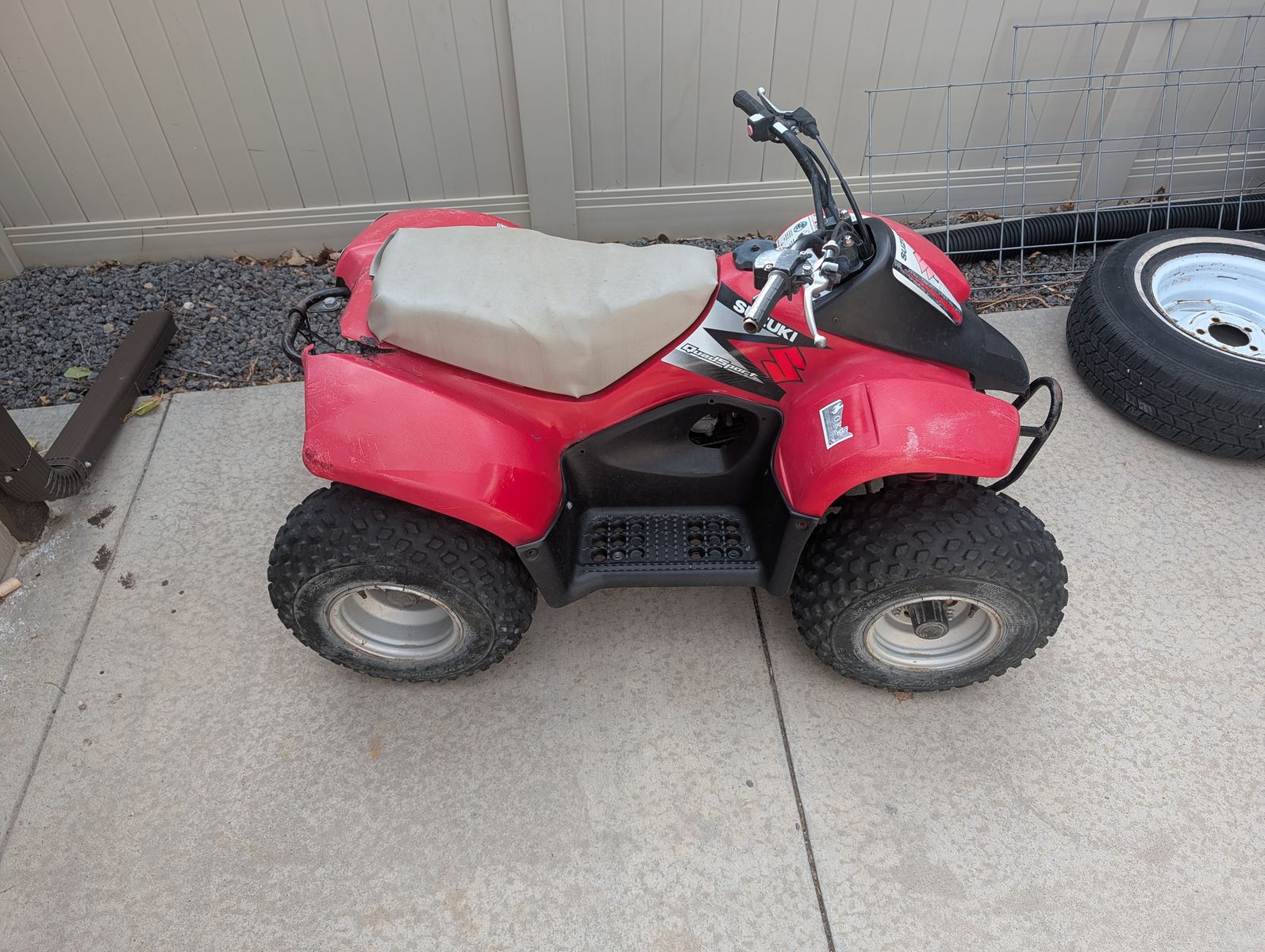 Suzuki LTA50