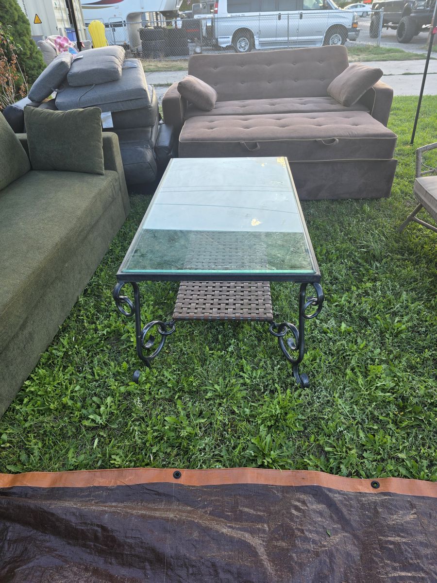 Main image 6