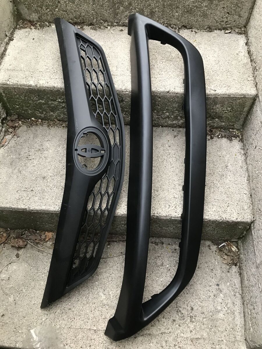 Kia 865231G600 Cover-Front Bumper,Center  2010 Kia Rio Bumper Molding 4 Cyl 1.6L