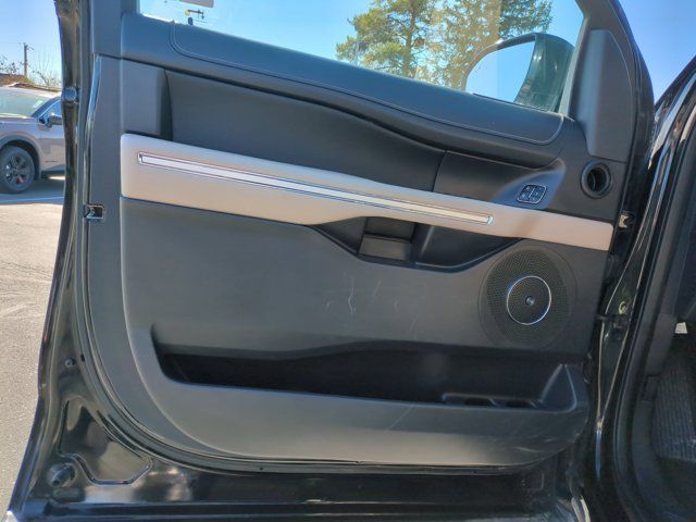 Main image 12