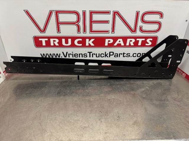 EU684001 COVERING- LEFT ENT