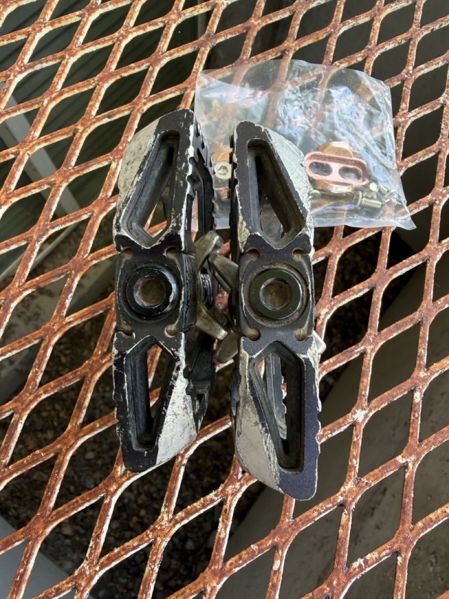Main image 3