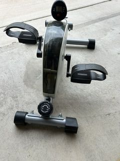 Leg Cycle Machine
