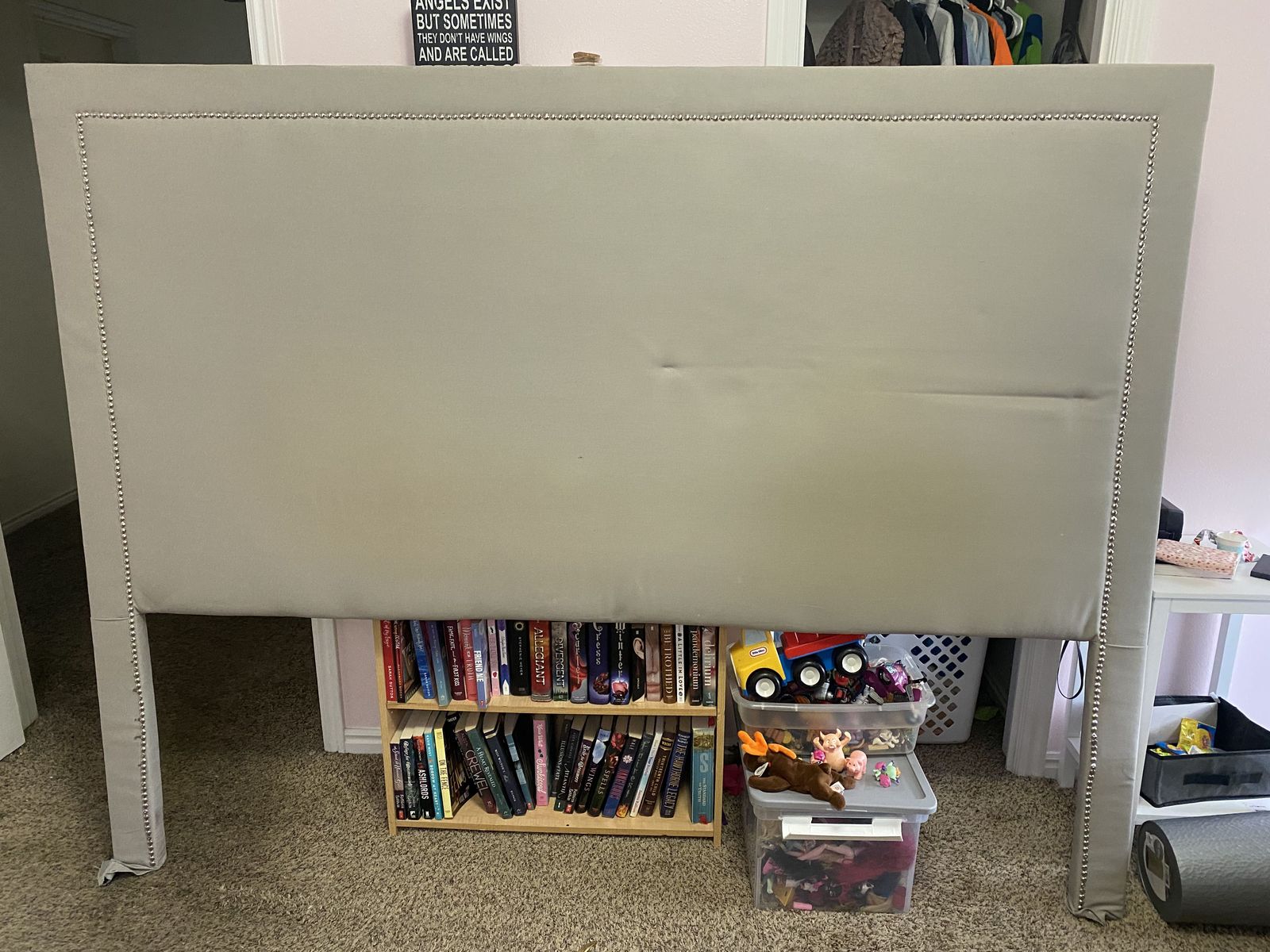 King Size Upholstered Headboard – DIY Project / Recover Opportunity