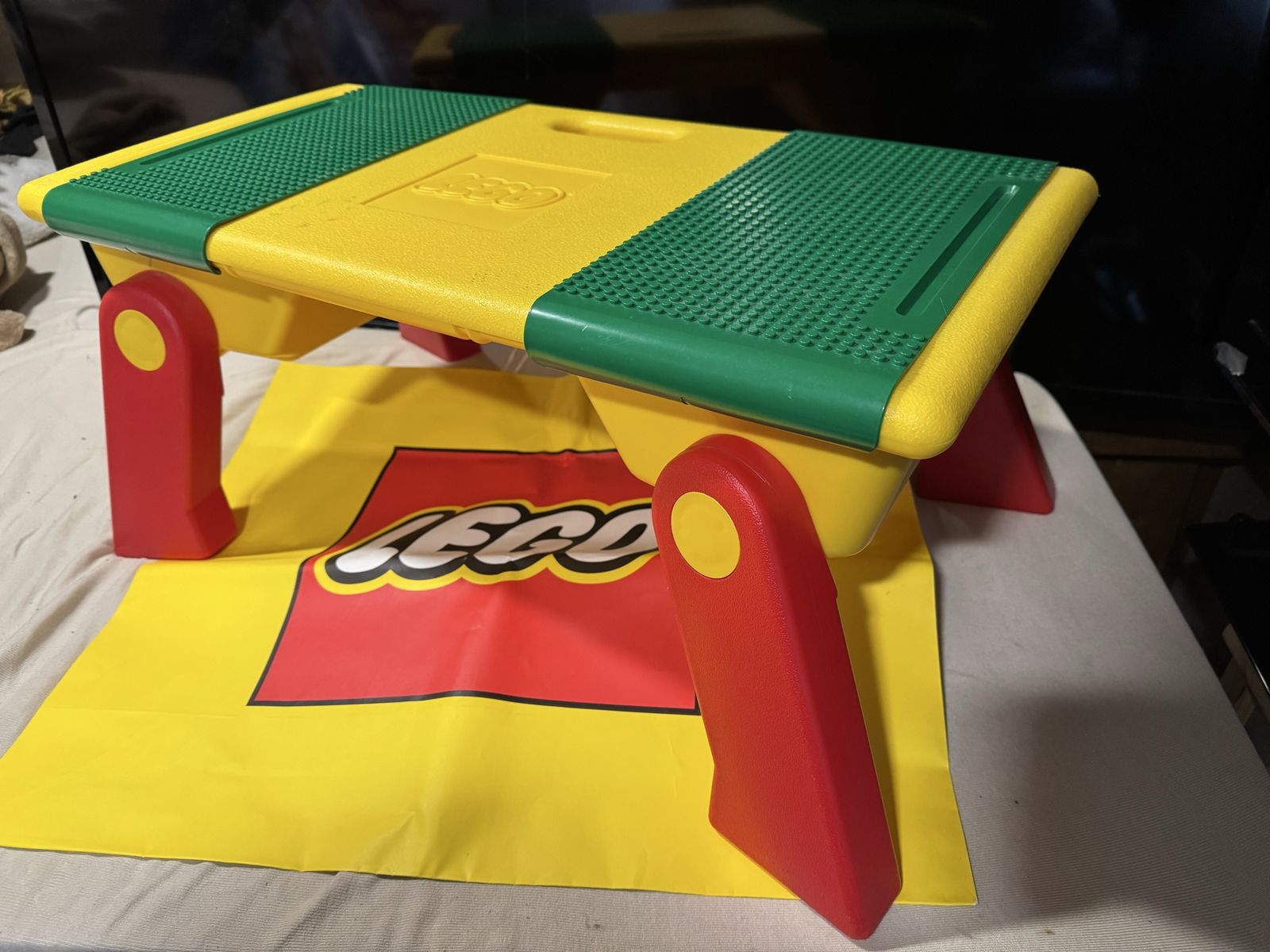 Lego Table