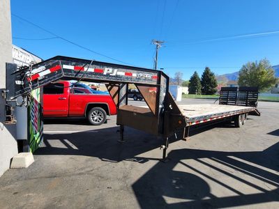 2012 PJ Trailers 8.5X30 Gooseneck 12K Flatbed Equi