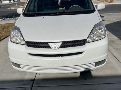 2005 TOYOTA SIENNA XLE 7 Passenger