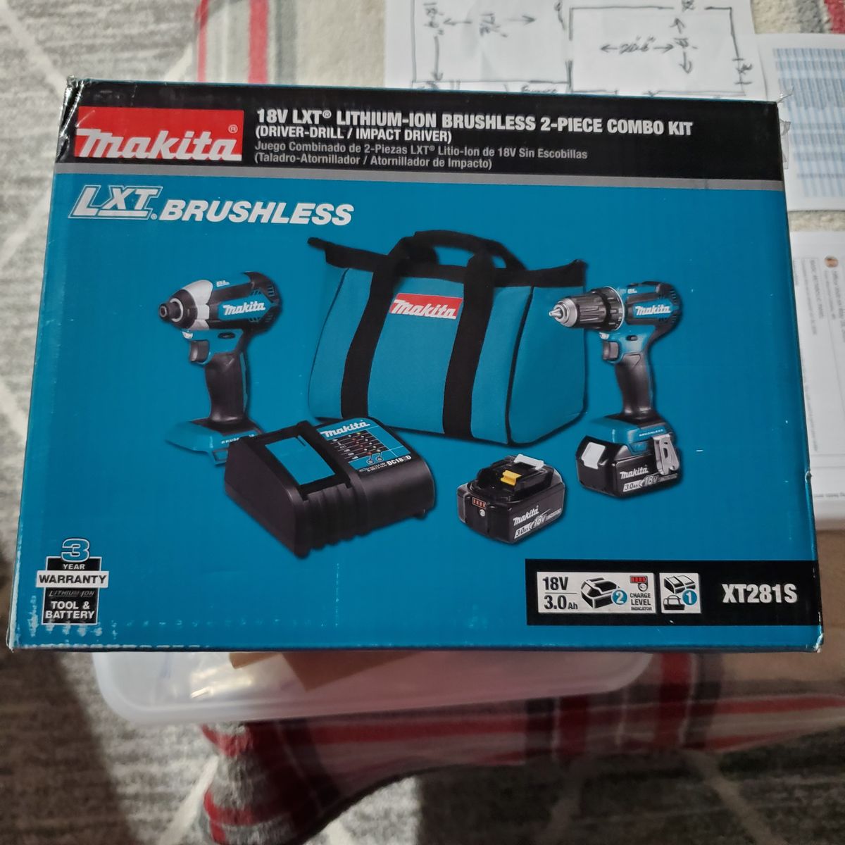 Makita 18 V LXT lithium ion brushless drill driver & impact combo set