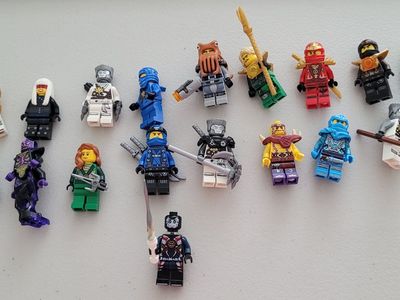 21 Lego Ninjago Minifigures all for $280