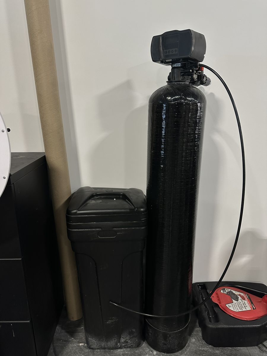 Water Softener For Sale - Fleck 5600 SXT - 48,000 Grain - Used for 3 Months