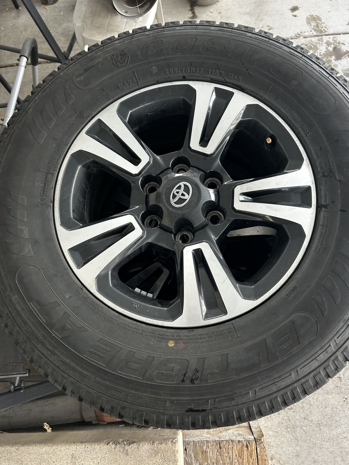 Toyota wheels & tires