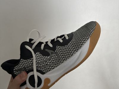 Nike KD trey 5 cool grey size 9.5 men's