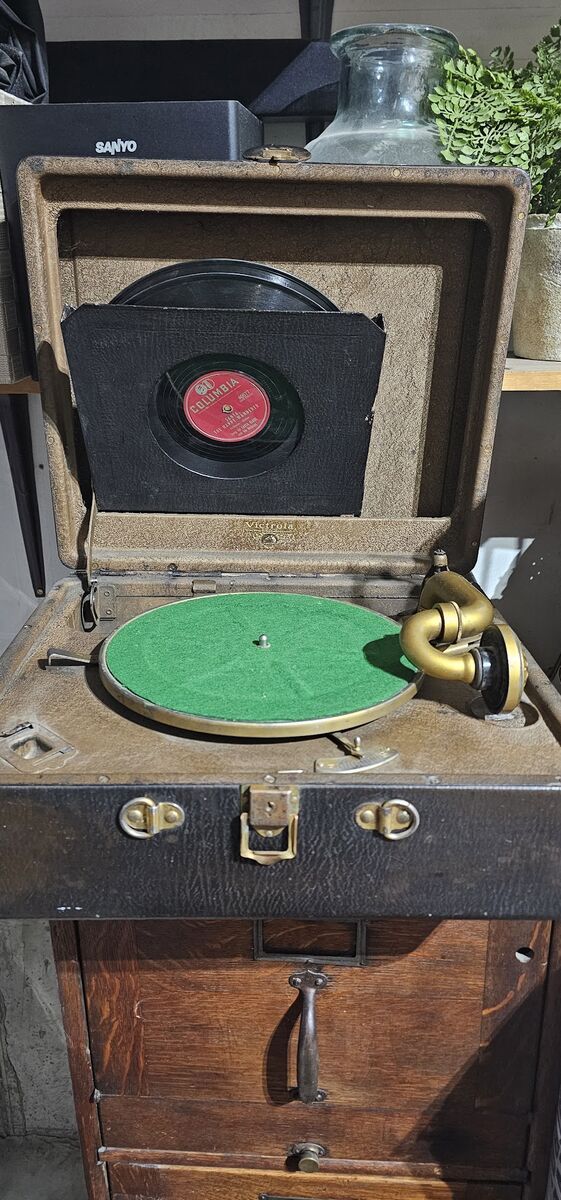 Antique Victrola portable record player