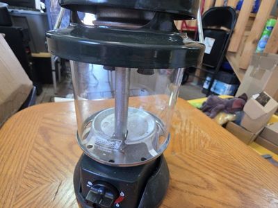Coleman Deluxe Propane Lantern with Soft Carry Case