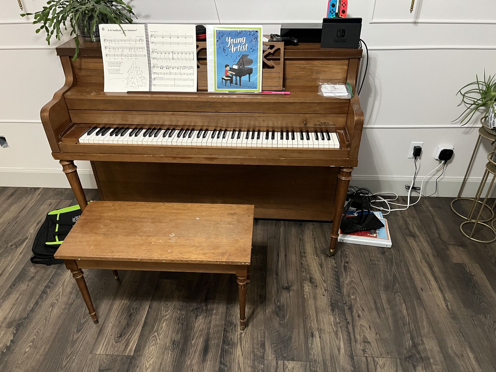Piano for sale - Milton brand
