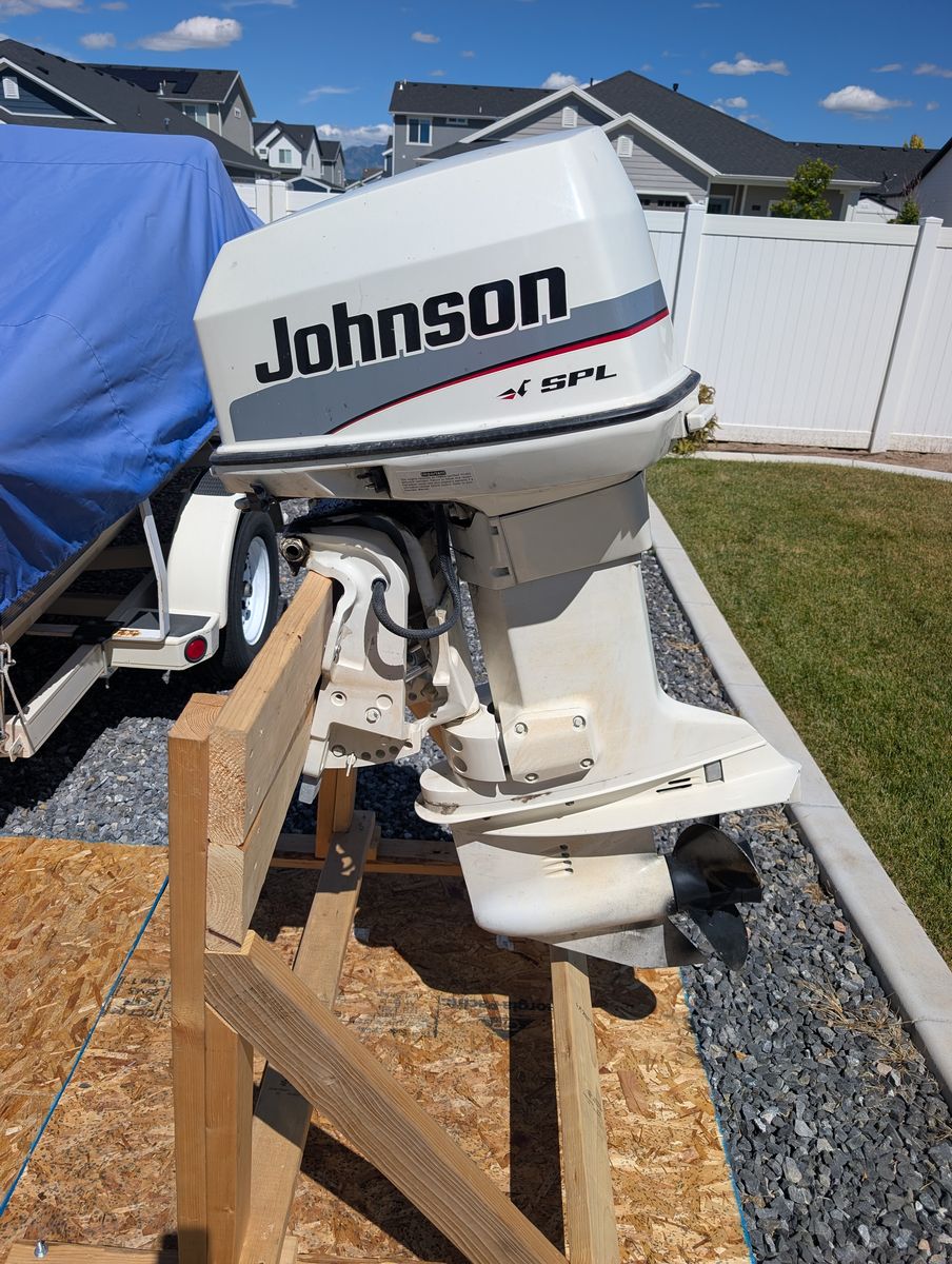 1996 Johnson 90hp 2 stroke outboard motor