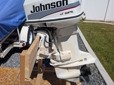 1996 Johnson 90hp 2 stroke outboard motor