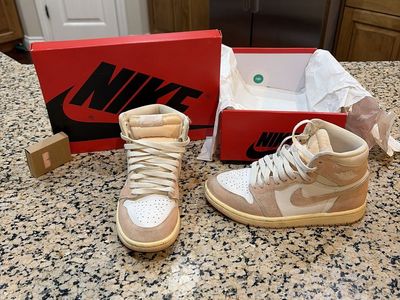 Women’s Air Jordan, one retro high OG, size 6 Women’s