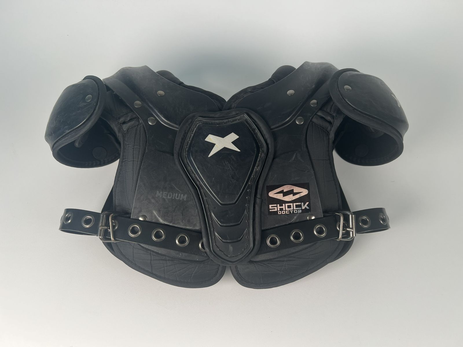 Xenith Football Shoulder Pads Medium with Rib Protection