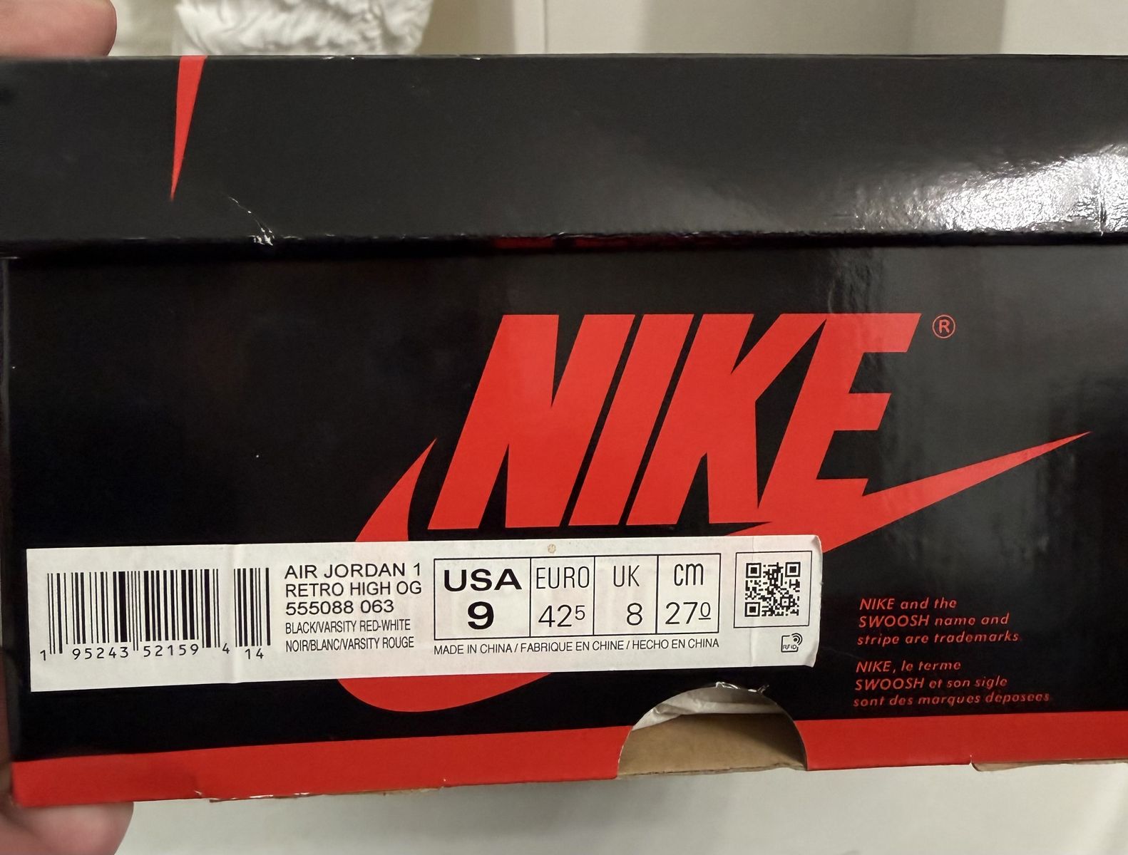Nike Air Jordan Retro’s size 9